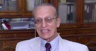 د محمود محمد عمرو